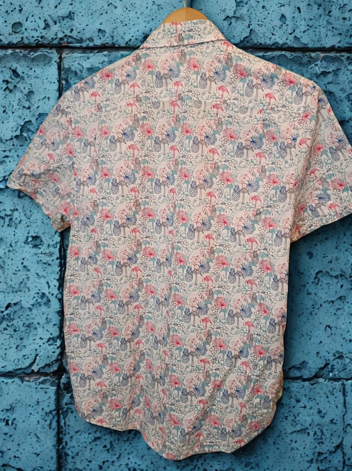 Original Penguin By Munsingwear Men's Short Sleeve Shirt Size Medium - Image 2 of 4