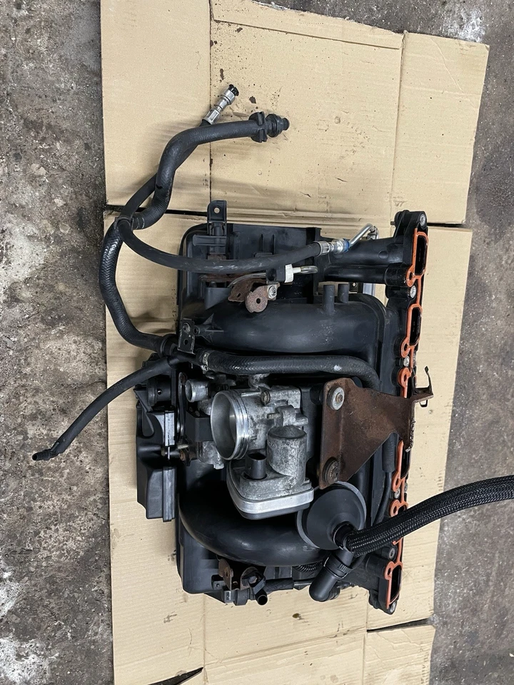 BMW E46 330i 330xi M54B30 Intake Manifold Complete W Fuel Rail Disa 7523291 - Image 2 of 4