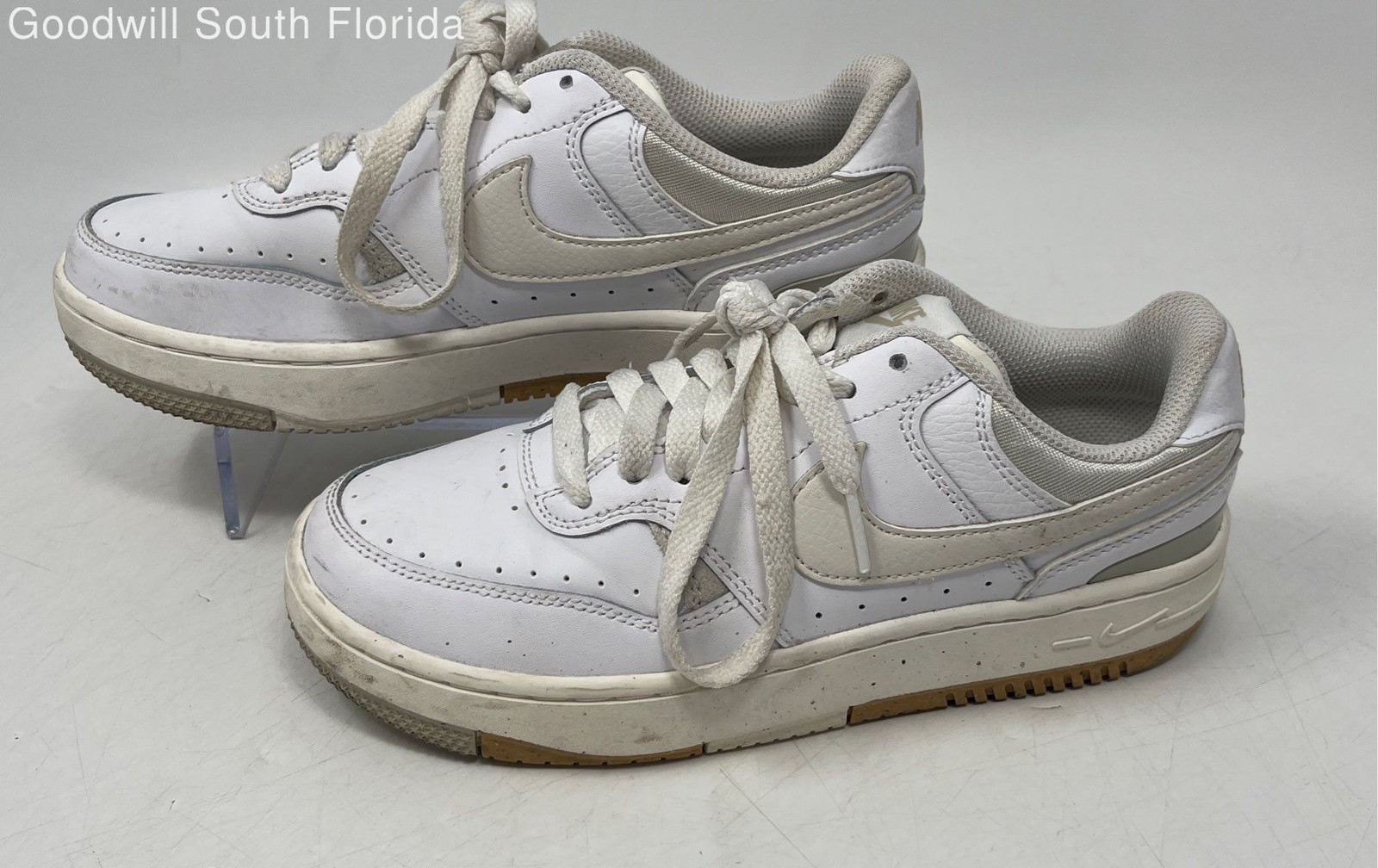 Nike Womens Gamma Force DX9176-103 White Leather Lace-Up Sneakers Shoes Size 6