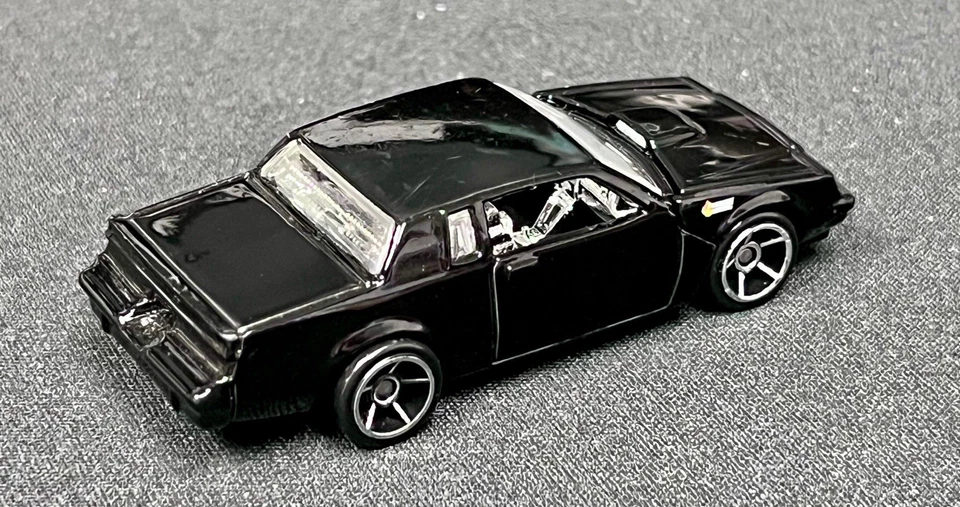 Hot Wheels Buick Grand National, GM, removable hood - Image 3 of 4