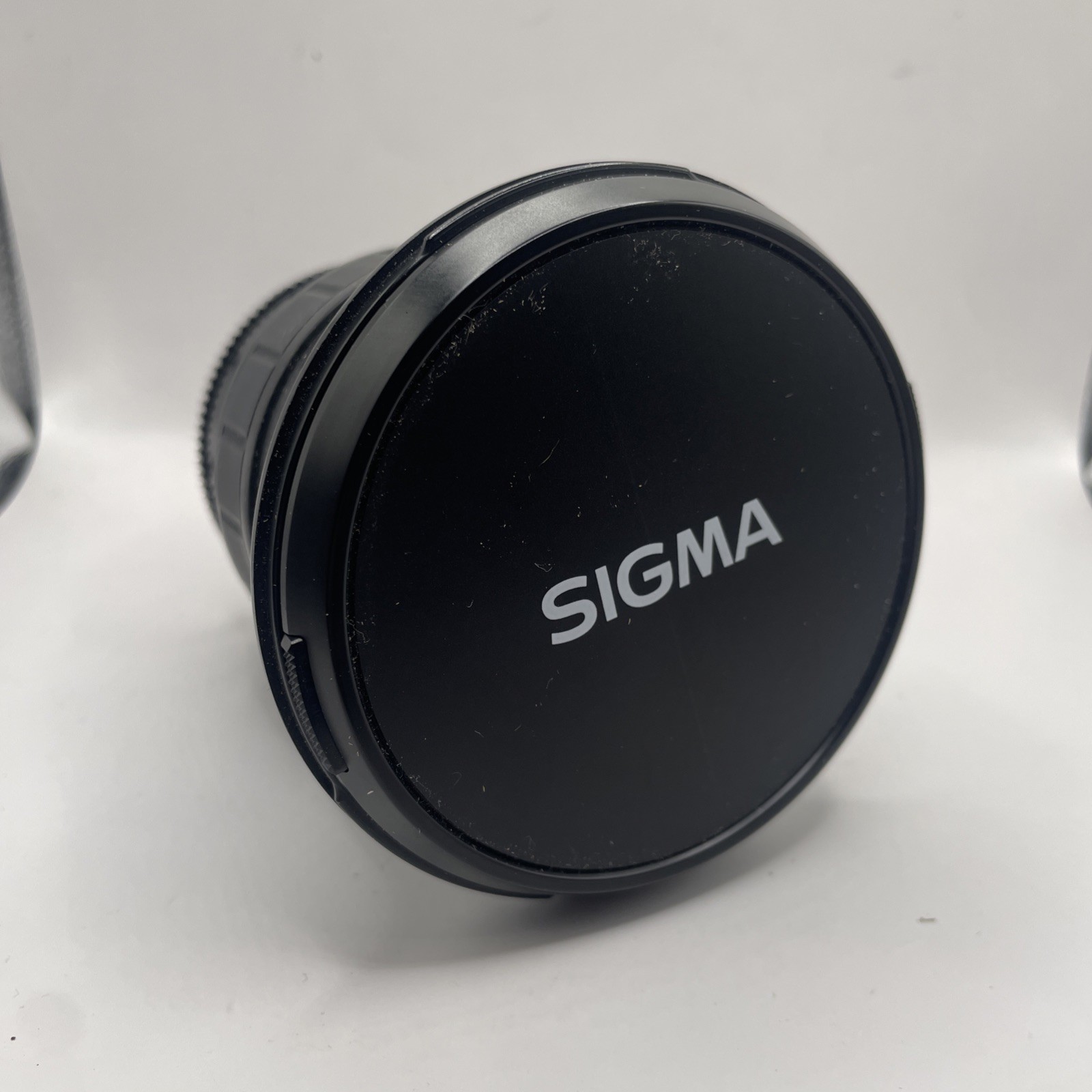 Sigma 18-35mm F/1.8 DC HSM | A