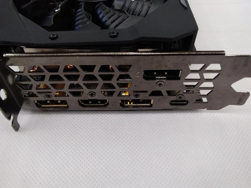 GIGABYTE GeForce RTX 2080 Gaming OC 8GB GDDR6 Video Card PCIe 3.0 - Image 3 of 4