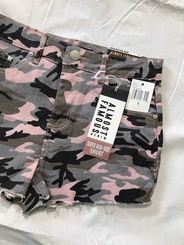 Almost Famous Super High Rise Denim Shorts Juniors 5 Pink Camo Cut Off Frayed - Picture 3 of 6