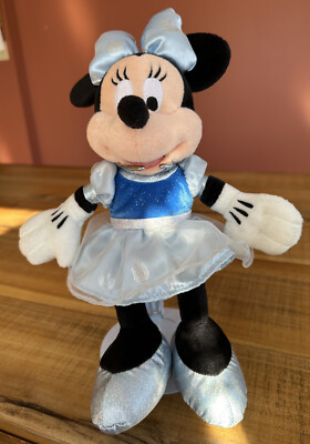 Disneyland Disney Dream Friends Beanie Plush Doll Minnie Mouse