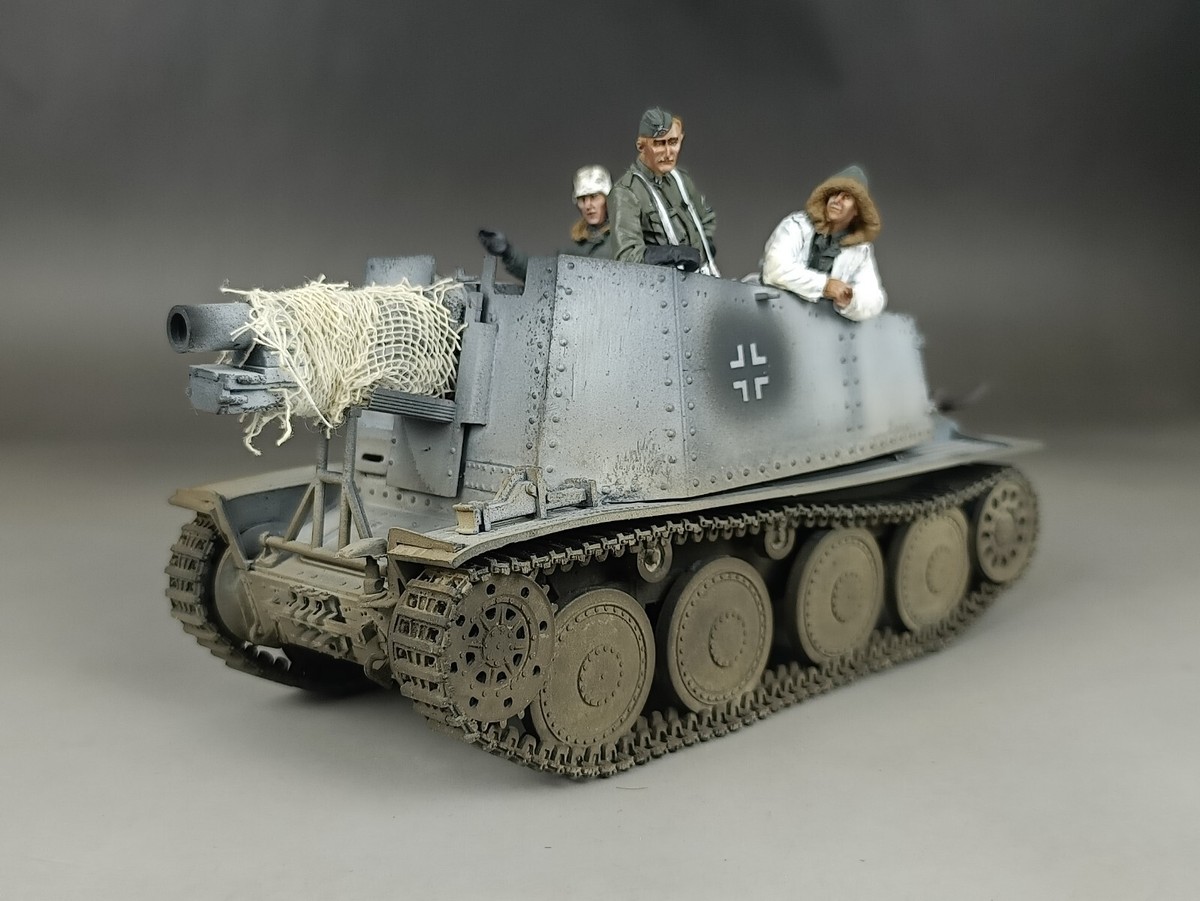 1/35 Built WWII German Grille Ausf.H 15cm sIG 33 auf Pz 38(t) SP