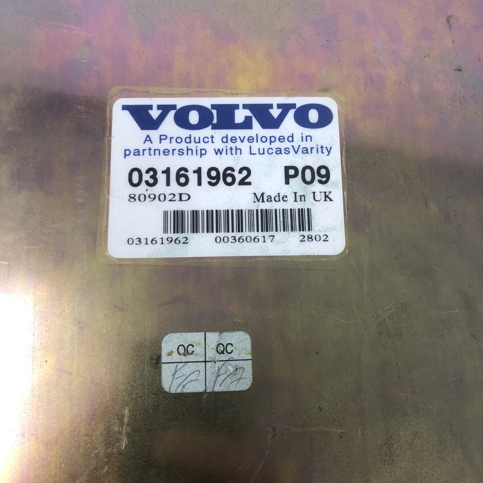 Volvo 03161962 P09 80902D LucasVarity Engine Control Module ECM - Image 2 of 3