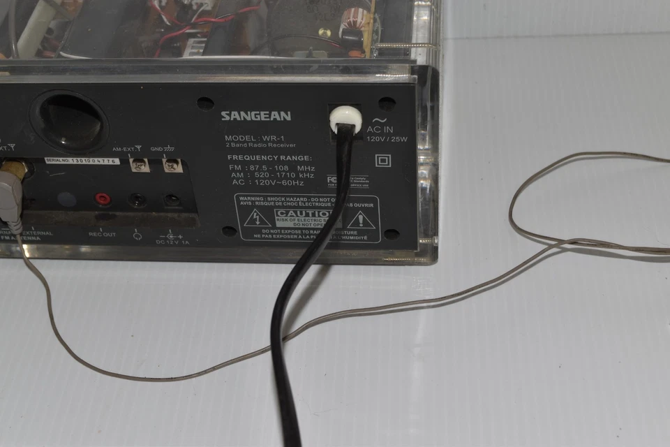 Receptor de rádio Sangean WR-1 rádio de mesa AM FM 2 bandas transparente transparente (CIJ6) - Imagem 3 de 3