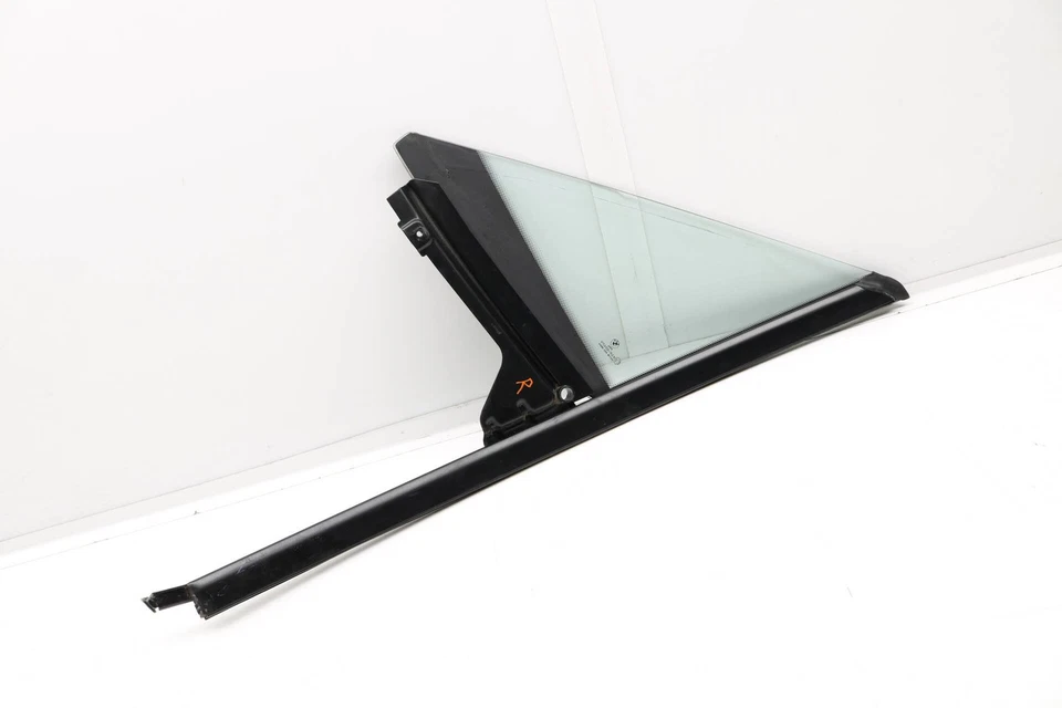 BMW Z3 1996-2002 - Puerta delantera derecha cuarto ventana cristal 8410162 Foto 2 de 4