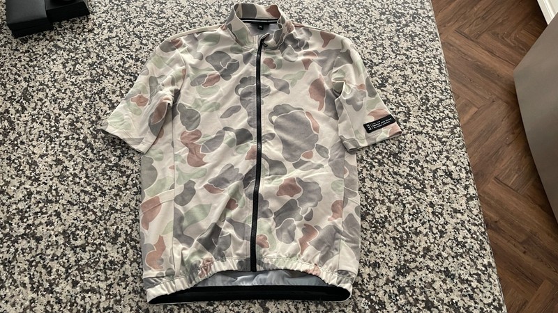 search and state frogskin camo print short sleeve cycling jersey; m, medium