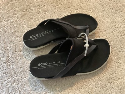 ECCO Women's Thong Sandal Black Slip On Euro Size 37 US Size 6-6.5 - New