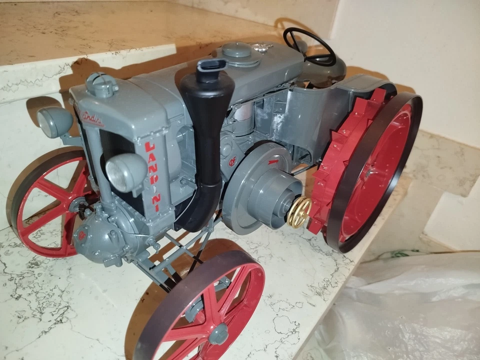 super landini trattore hachette 1/8 con aratro - Immagine 2 di 4