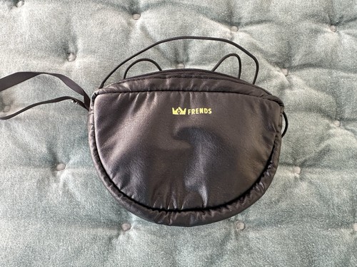Frends Layla Black Leather & Gold Iridescent Metal Headphones With Wire RRP£160 - Picture 5 of 10