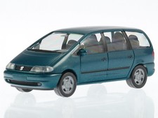 Seat Alhambra green plastic model car  herpa 1:87