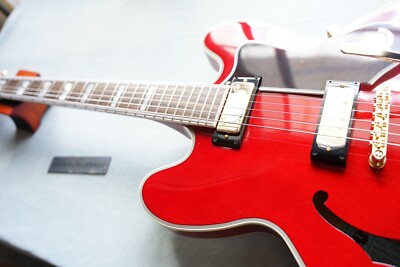 ギター Epiphone 150th Anniversary Sheraton Epiphone 150th Anniversary Sheraton Semi-hollowbody Electric