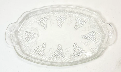 Vintage Anchor Hocking Glass Grape Design Serving Tray Dish Plate Home Decor