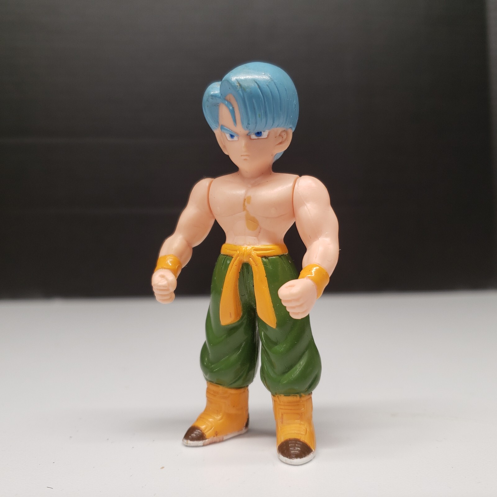 Trunks Dragon Ball Z Super Battle Collection 1996 Action Figure B.S./S Damaged