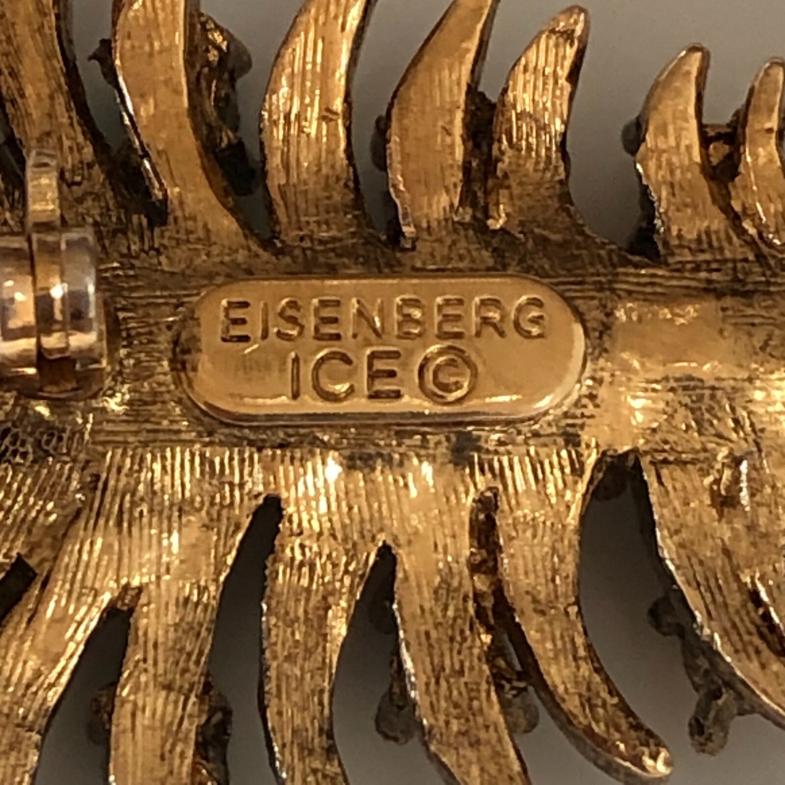 Good Tidings! Vintage Signed ART Wreath & Eisenberg Ice Christmas Tree