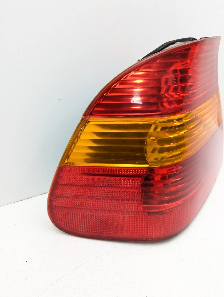 2002-2005 BMW 325xi E46 TAILLIGHT LEFT 6907933 - Image 4 of 4