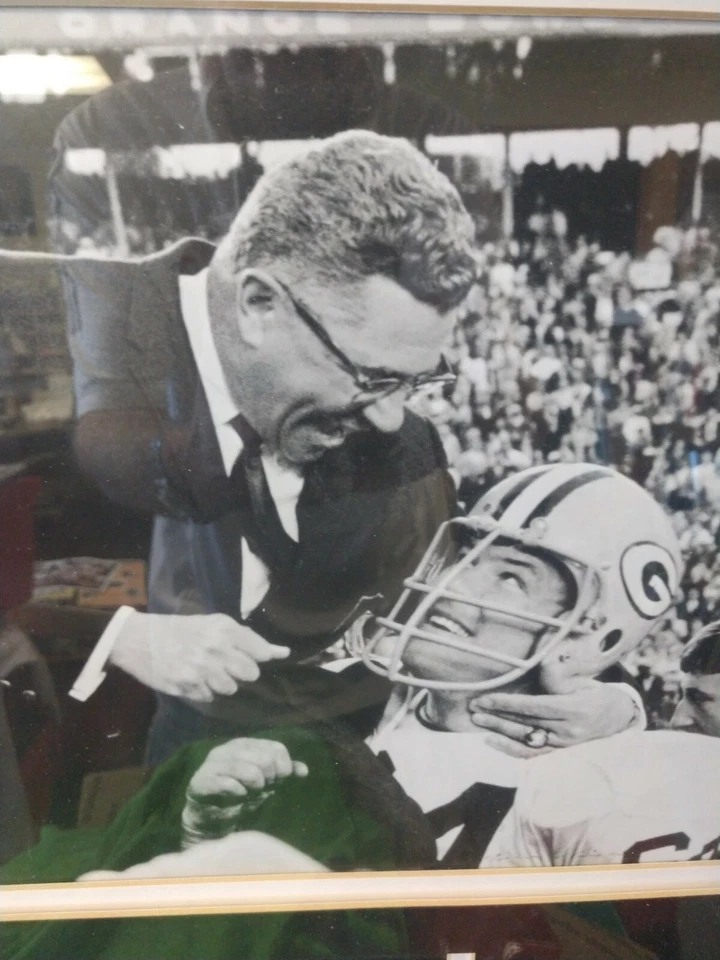 Green Bay Packers Lombardi Legends Vince & Jerry Kramer #64 COA 22"x22" - Image 3 of 4