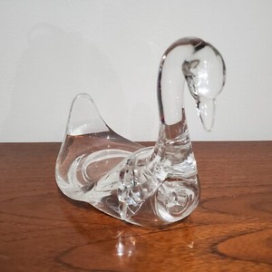 Lucite Acrylic Swan Towel Holder Clear Mid-Century Modern Bath Kitchen Vintage