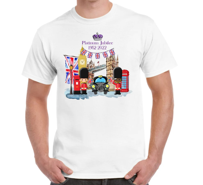 New T-Shirt  Unisex Queens Platinum Jubilee TShirt Union Jack Crown The Queen Me