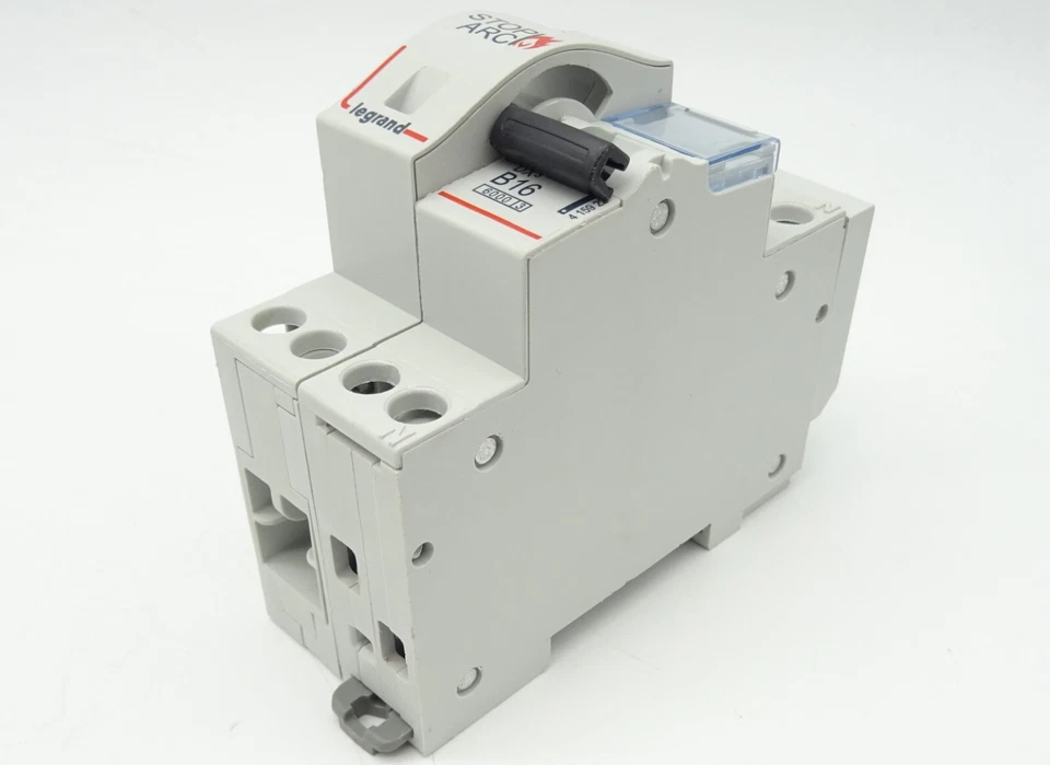 Interruptor de protección contra incendios LEGRAND DX3 415922 AFDD con interruptor LS B16 16A 1P + NR 6kA - Imagen 4 de 4