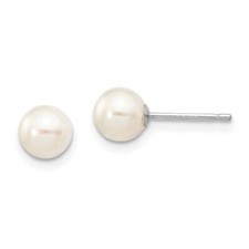 5-6mm 14k White Gold 5-6mm White Round Freshwater Cultured Pearl Stud Earrings