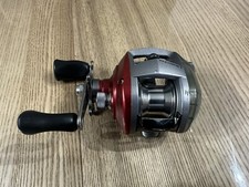 Moulinet Daiwa Liberto Pixy Airy Red