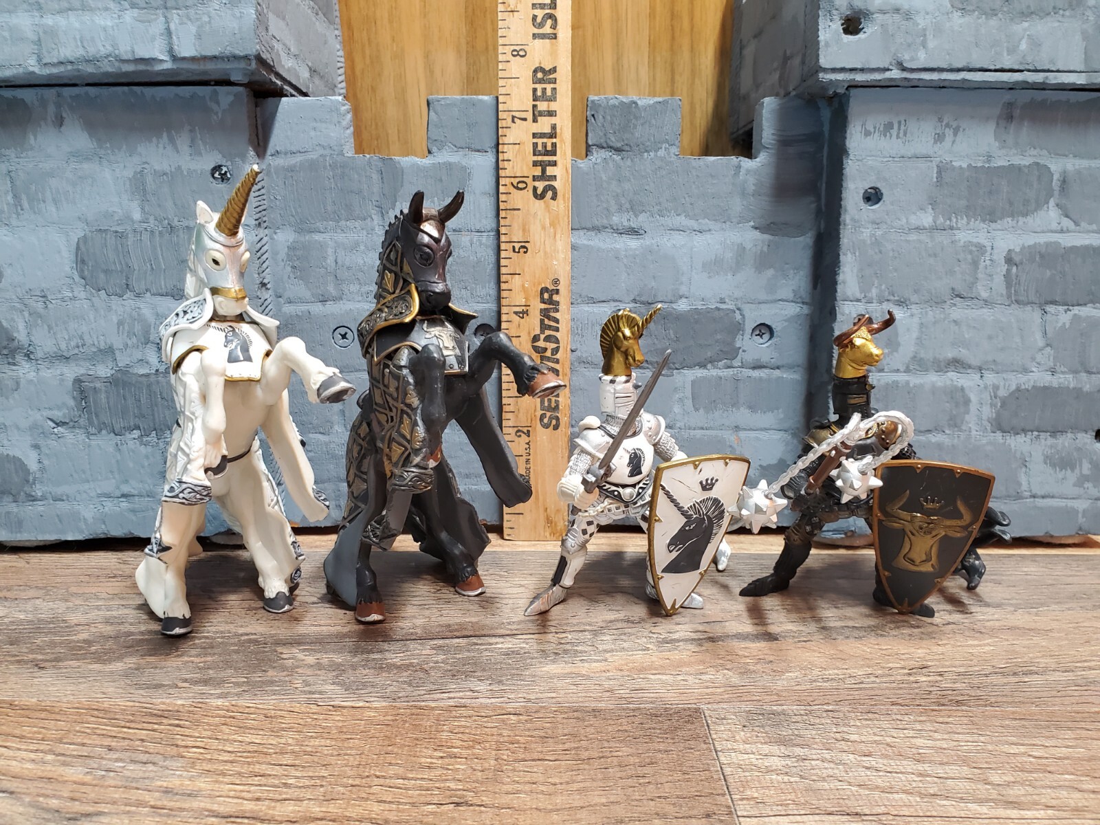 Papo 2007 Medieval Knights And Horses Schleich Fantasy Unicorn Figures Lot Of 4