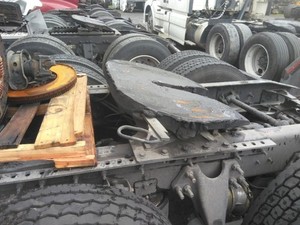 Replaces 2020 JOST STATIONARY FIFTH WHEEL 3880963