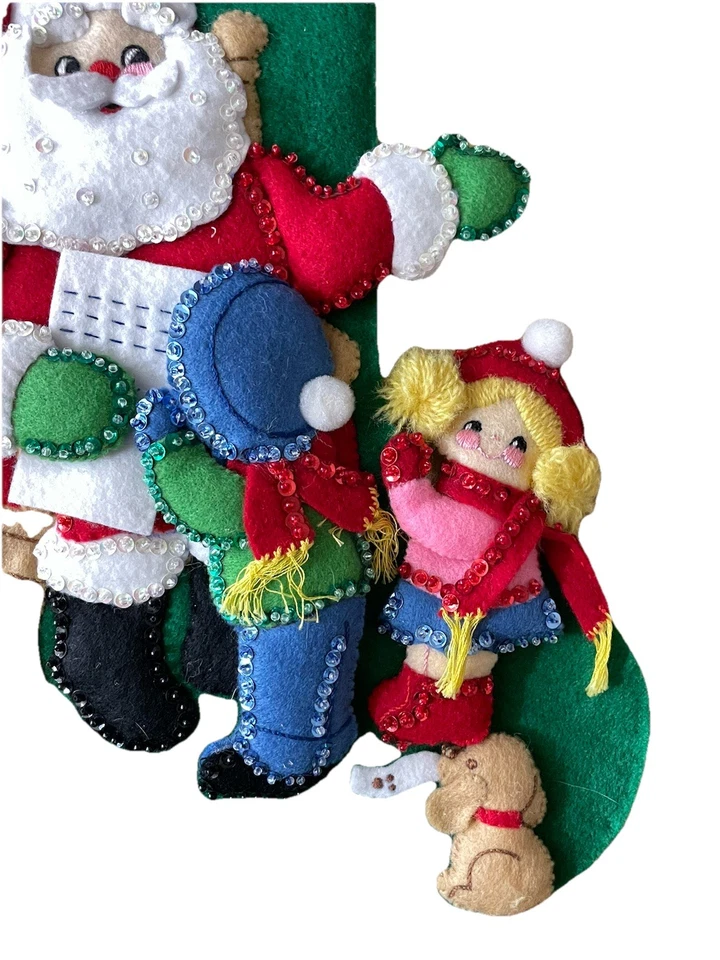 Medias de Navidad Papá Noel y Niños Hechas a Mano Bucilla Fieltro Lentejuelas Vacaciones Raras De Colección Foto 3 de 4