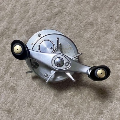 Shimano CALCUTTA CONQUEST 200DC Baitcasting Reel Fishing Model