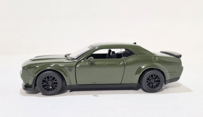DODGE CHALLENGER SRT HELLCAT Jailbreak Green/Black Diecast Model  1:44