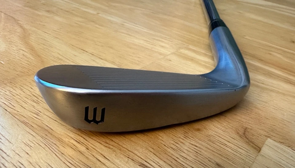 HONMA Tour World TW-MB Rose Proto 3-10 Iron Set - Tour 120 Extra Stiff Shafts - Image 2 of 4