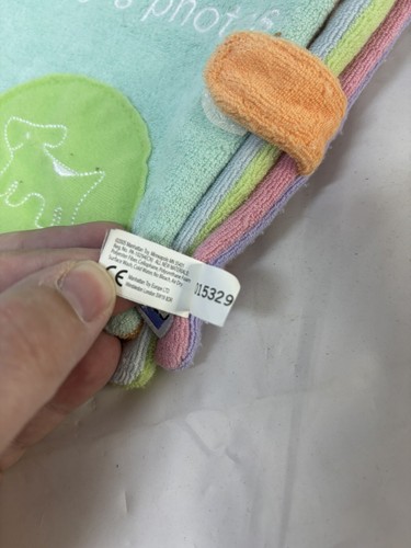 Manhattan Toy Terry Cloth Baby's Photo Albums Soft Toy Photobook - 4x6 Pictures - Picture 3 of 12