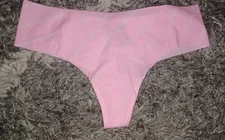 NeW Vspink no show thong Panty Size medium pink logo 