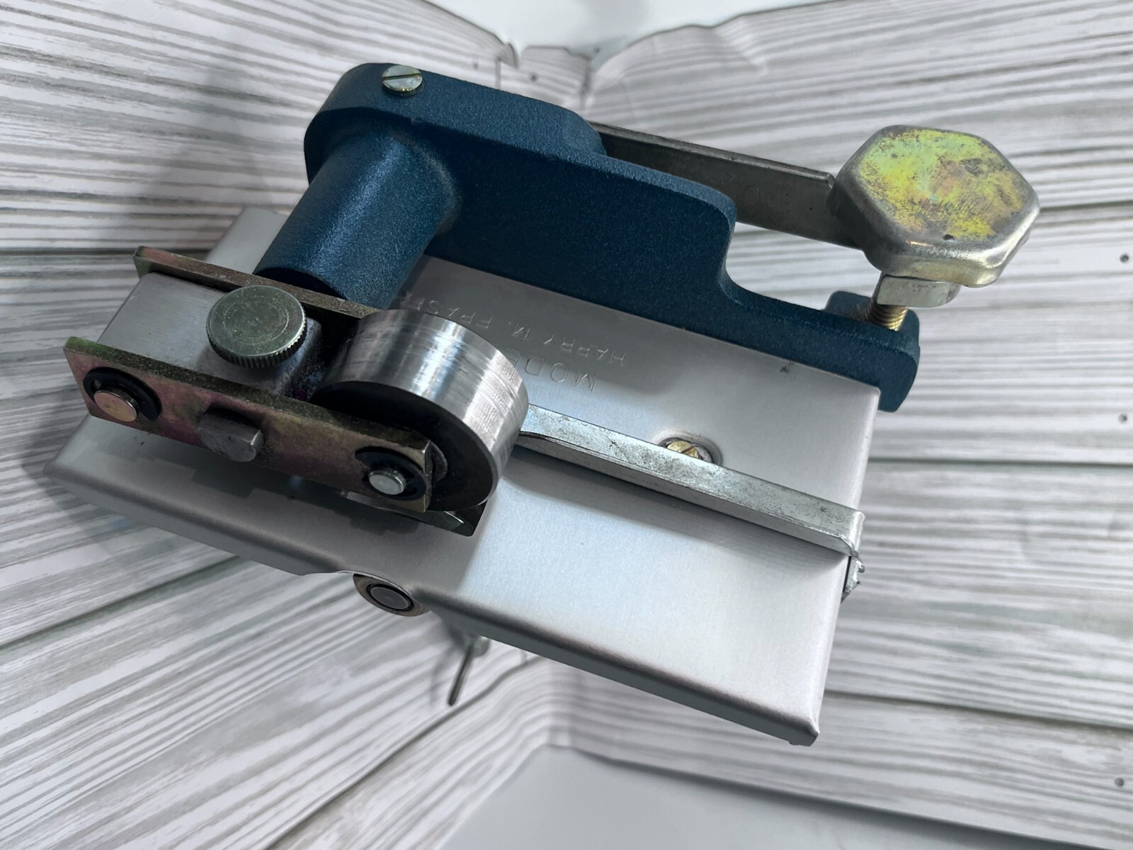 Fraser 5001 Wool cutter for Rug Hooking with 4 blades eBay