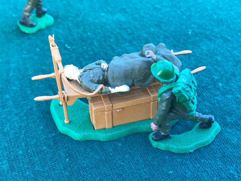 1970s Britains Swoppet British Army Stretcher Team and Field Hospital - Image 3 of 4