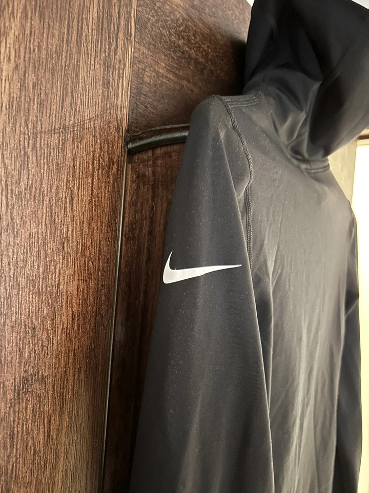 Nike Pro. Long Sleeve - Image 2 of 4