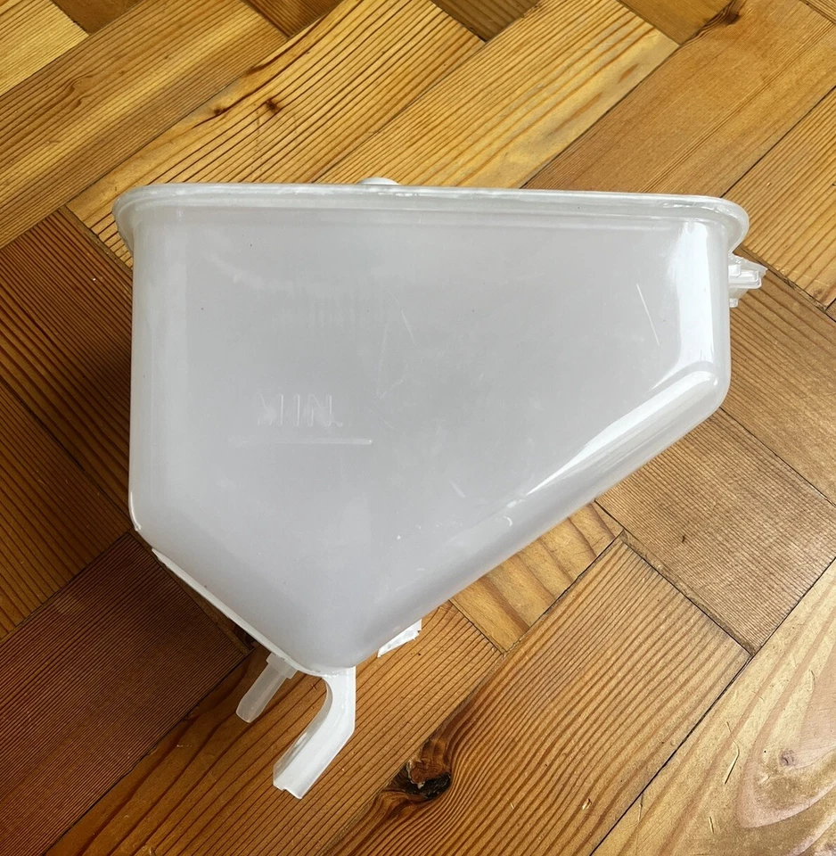 Совершенно новый FIAT 131 Super Mirafiori РАСШИРИТЕЛЬНЫЙ БАК КОЛЛЕКТОРА ОХЛАЖДАЮЩЕЙ ЖИДКОСТИ x 1 pce - Изображение 2 из 3