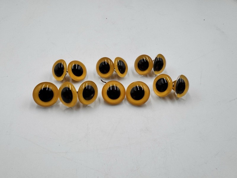 13 Vintage Taxidermy Glass Yellow Eyes  7/8 inch