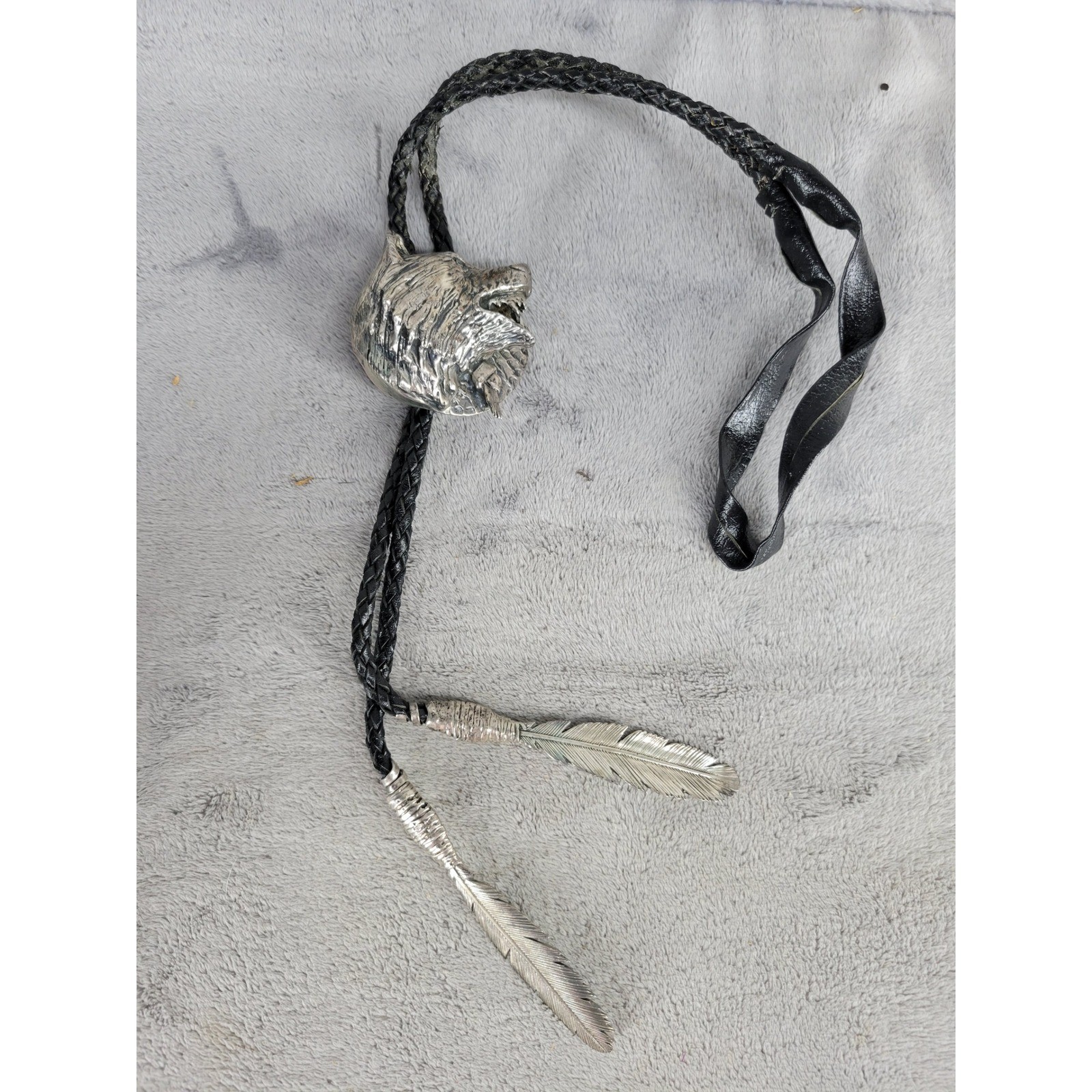 Vintage Bentall Sterling Silver 1992 Wolf Head Bolo Tie Braided Leather 154Grams