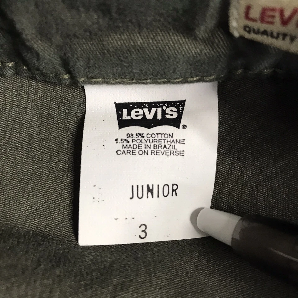 Pantalones Cortos Levis Vintage 00s Red Tab 3 26W Verde Grunge Patinador Chinos Exterior Gorp Foto 2 de 4