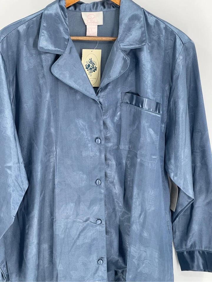 Bali Studio Pajama Shirt Satin Like Women’s Size Large Blue Roses Long Sleeve - Image 2 of 4