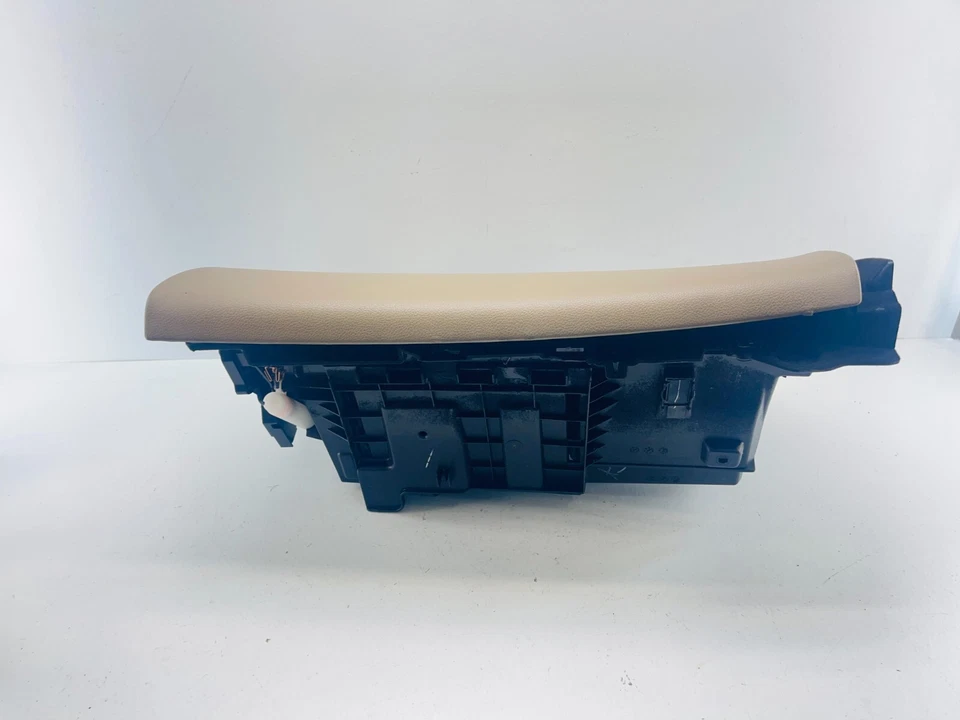 14-19 Cadillac CTS TABLERO GUANTERA COMPARTIMENTO DE ALMACENAMIENTO OEM Foto 3 de 4