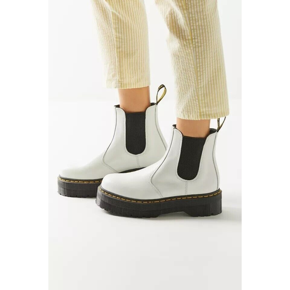 Doc Martens 2976 Quad Leather Platform Chelsea Boots Smooth White Womens  Size