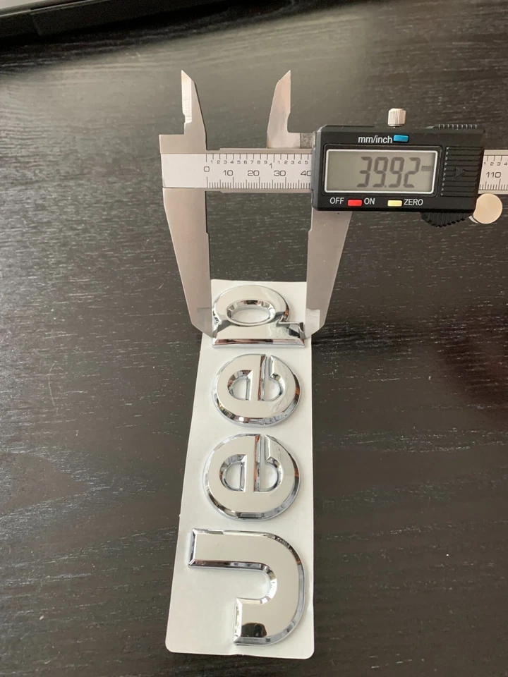 Placa de identificación Jeep emblema para capó puerta levadiza maletero tapa cromo plateado Foto 3 de 4