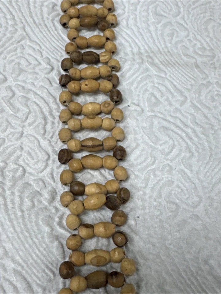 Vintage Woman’s Bohemian Wooden Beaded Linked Woven Pattern Belt (M/L) - Image 4 of 4