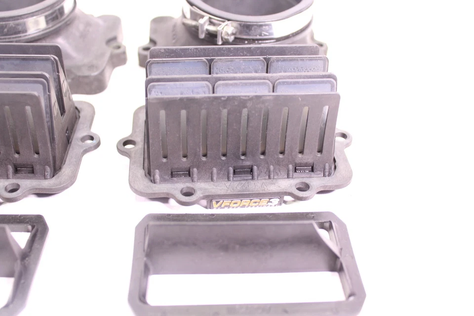 Ski-Doo Summit X 850 2017 E-Tec V Force 3 cañas con colectores V3122R-873M-2 Foto 3 de 4