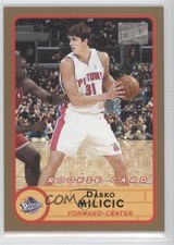 2003-04 Bazooka Gold Darko Milicic (Holding Ball) #275 d1m